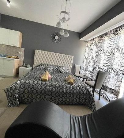 Apartmani 2 Ss Ohrid Esterno foto