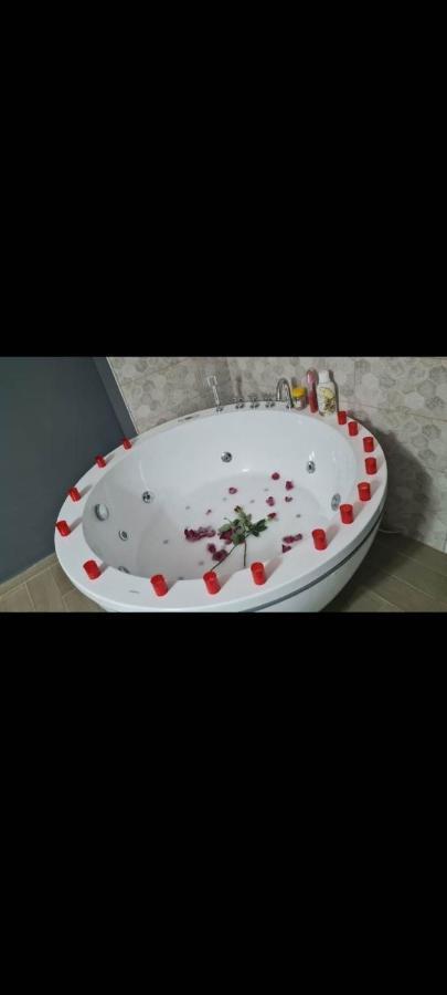 Apartmani 2 Ss Ohrid Esterno foto
