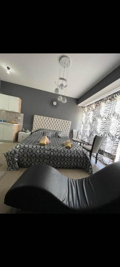 Apartmani 2 Ss Ohrid Esterno foto